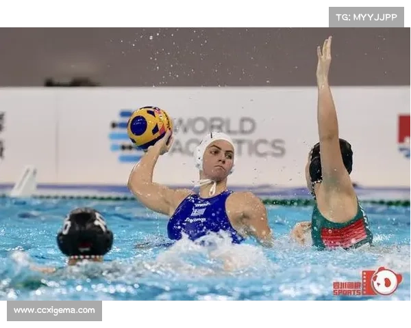 希腊女子水球队世界杯夺冠后首次亮相 主帅聚焦进攻战术提升整体实力 希腊女子水球队世界杯夺冠后首次亮相 主帅聚焦进攻战术提升整体实力